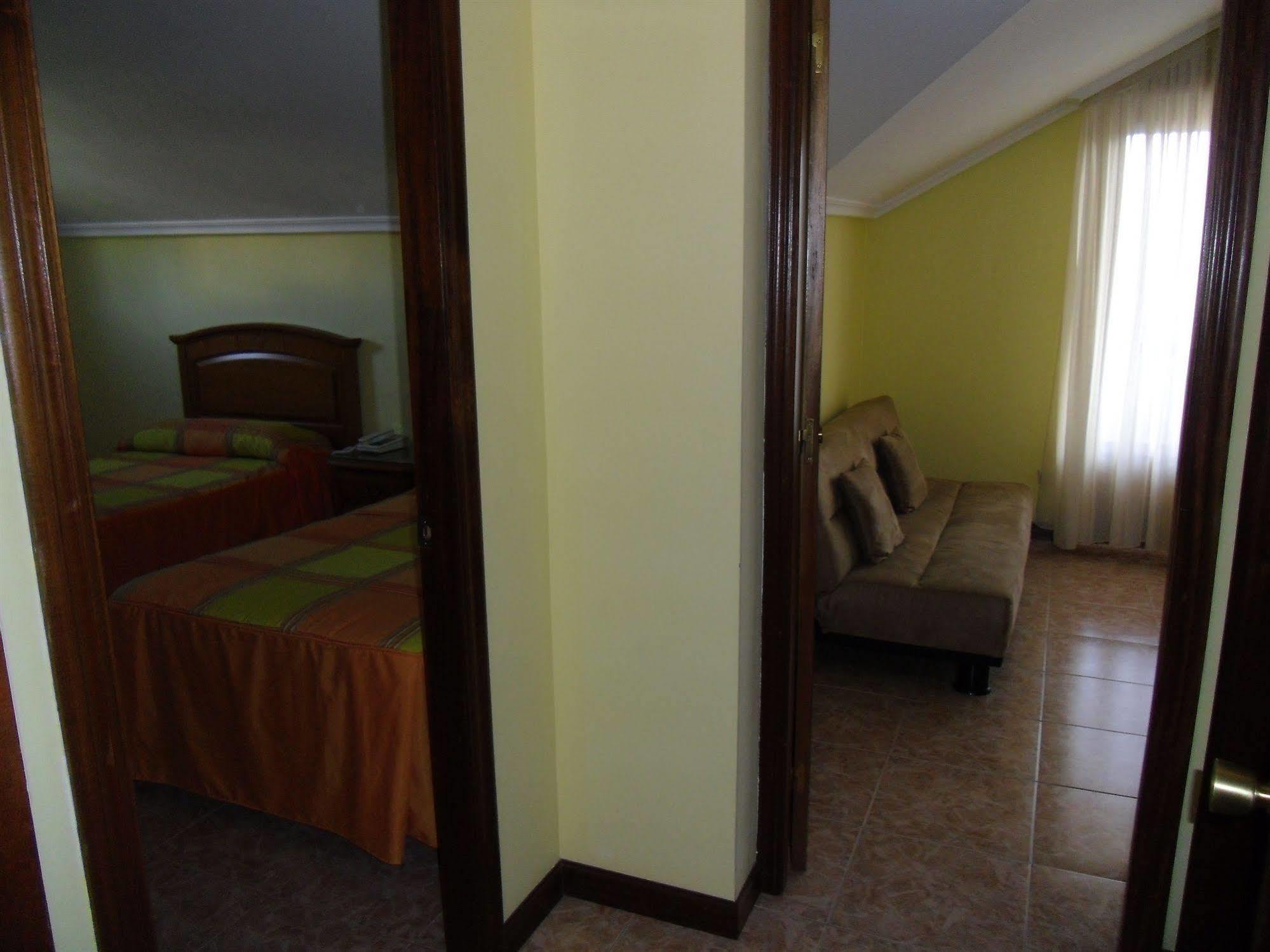 Hotel Noray Сан-Висенте-де-ла-Баркера Экстерьер фото